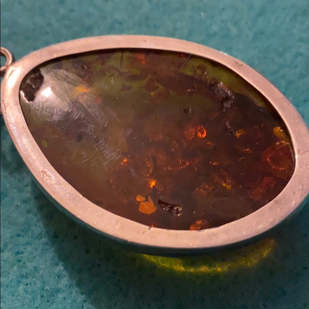 Sterling silver Baltic ember stone pendant - Picture 3 of 4